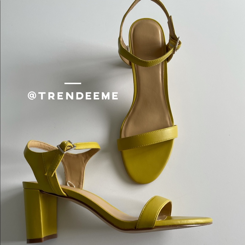 🚨SOLD ON MERC🚨Nine West Strap heels